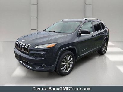 Used 2018 Jeep Cherokee Limited w/ Luxury Group