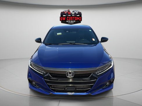 Used 2022 Honda Accord Sport image 2