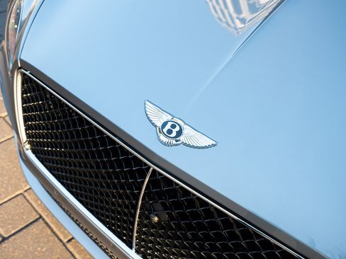 Used 2024 Bentley Continental GT V8 image 8