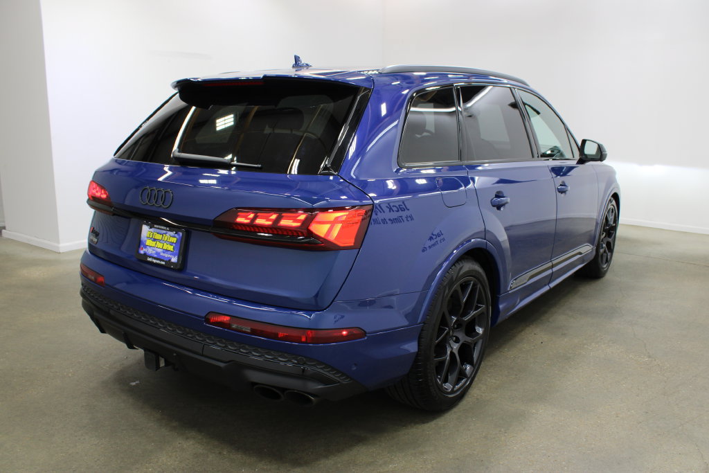 Used 2025 Audi SQ7 Prestige AWD/4WD image 5