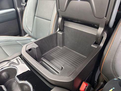 Used 2026 GMC Yukon XL AT4 w/ AT4 Premium Package AWD/4WD image 26