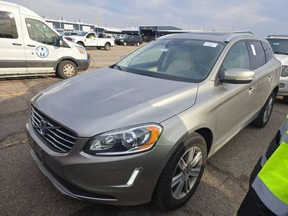 Used 2016 Volvo XC60 T6 w/ Proximity Package