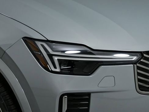 Used 2026 Volvo XC90 B6 Ultra w/ Protection Package AWD/4WD image 41