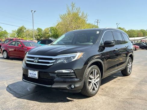 Used 2017 Honda Pilot Touring image 3