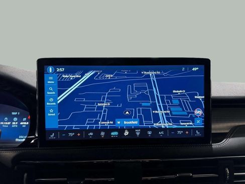 Certified 2023 Lincoln Corsair FWD w/ Rear Removable Package Tray image 6