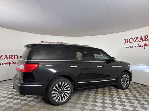 Used 2018 Lincoln Navigator Reserve w/ Technology Package AWD/4WD image 9