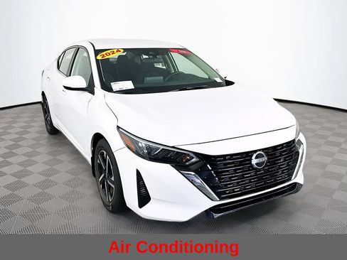 Certified 2024 Nissan Sentra SV FWD image 4