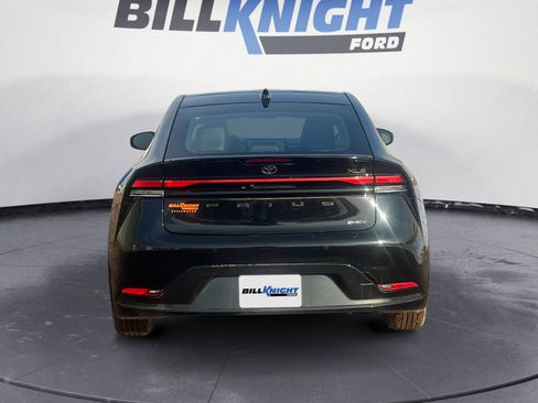 Used 2024 Toyota Prius XLE image 7