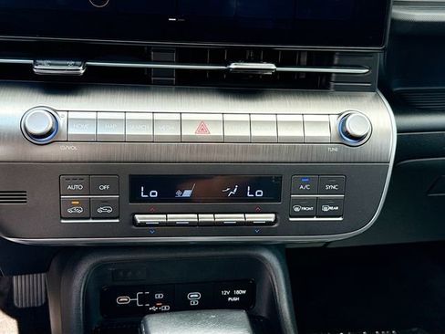 Certified 2025 Hyundai Kona SEL image 15