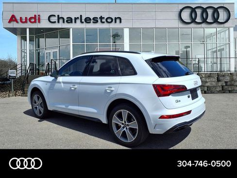Certified 2025 Audi Q5 2.0T Premium w/ Convenience Plus Package image 5