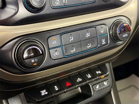 Used 2019 GMC Canyon Denali image 16