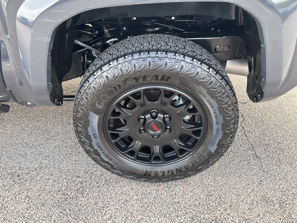 Used 2026 Toyota Tacoma TRD Sport w/ TRD Sport Upgrade Package AWD/4WD image 37