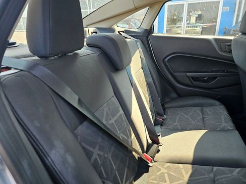 Used 2013 Ford Fiesta SE image 16