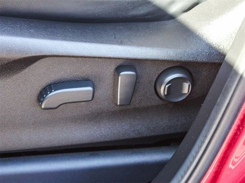 Used 2022 Subaru Ascent Limited w/ Technology Package image 23