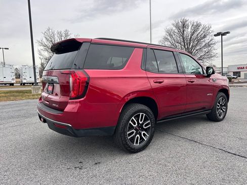 Used 2023 GMC Yukon AT4 w/ AT4 Premium Package AWD/4WD image 10