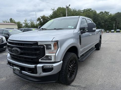 Used 2022 Ford F350 Lariat w/ Black Appearance Package AWD/4WD image 2