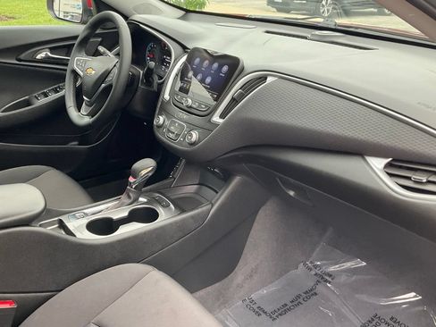 Used 2024 Chevrolet Malibu RS w/ LPO, Floor Liner Package FWD image 16