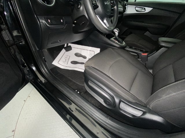Used 2023 Kia Forte LXS FWD image 12