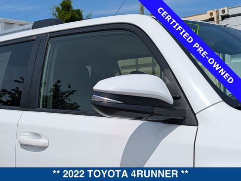 Used 2022 Toyota 4Runner SR5 Premium w/ Moonroof Package AWD/4WD image 11