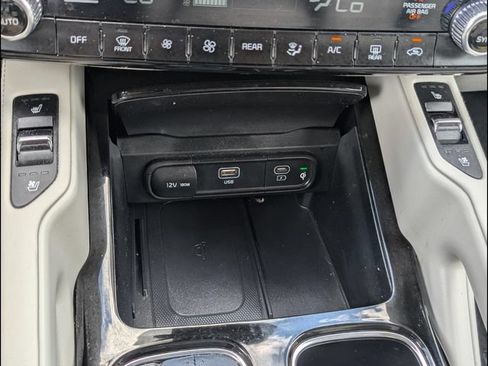 Used 2023 Kia Telluride EX FWD image 17