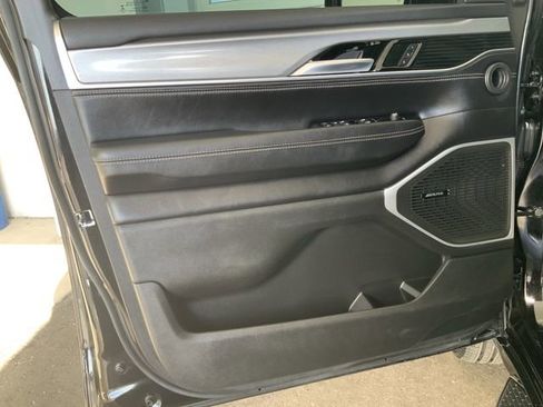 Used 2023 Jeep Wagoneer Series II image 14