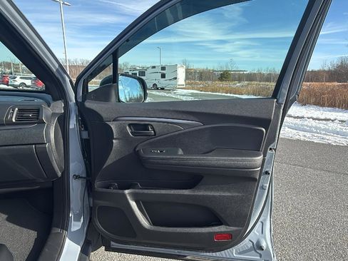Used 2023 Honda Passport EX-L image 17