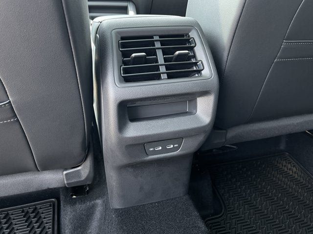 New 2026 Volkswagen Tiguan SE AWD/4WD image 18