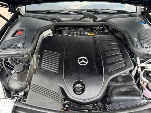 Used 2022 Mercedes-Benz E 450 4MATIC Sedan image 25