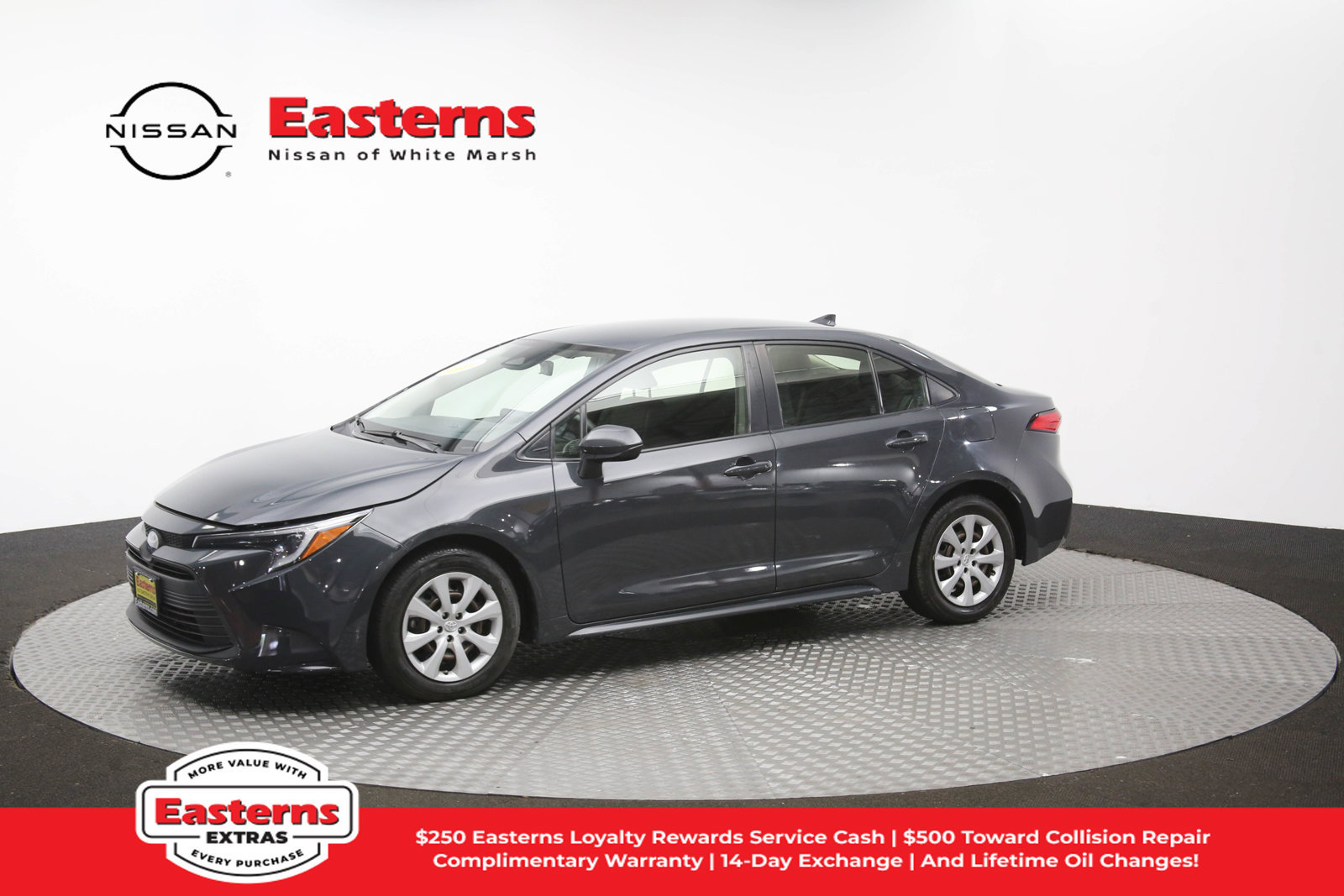 Used 2023 Toyota Corolla LE w/ Carpet Mat Package (TMS) FWD image 90