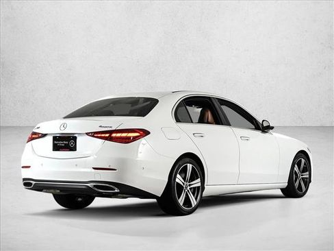 Used 2025 Mercedes-Benz C 300 4MATIC Sedan image 5
