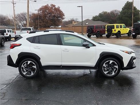 Used 2024 Subaru Crosstrek 2.5i Limited w/ Crosstrek Mirror Package image 5