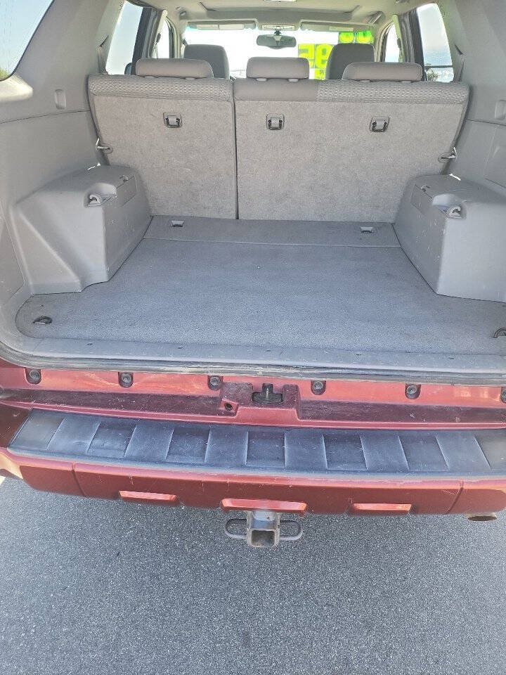 Used 2006 Toyota 4Runner SR5 AWD/4WD image 12