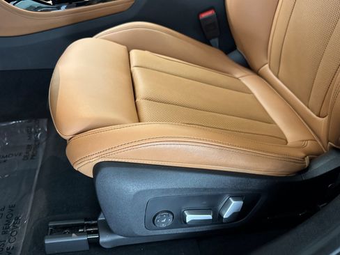 Certified 2023 BMW X4 xDrive30i w/ Premium Package image 13