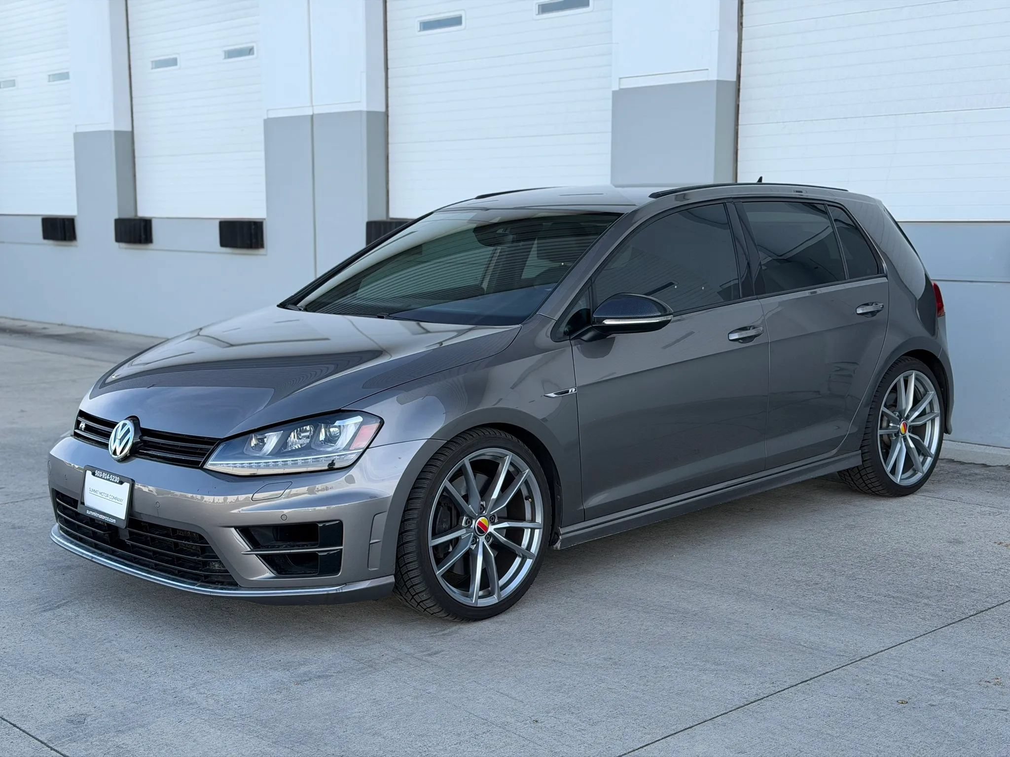 Used 2017 Volkswagen Golf R 4-Door AWD/4WD image 2