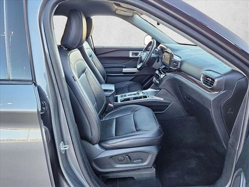 Used 2023 Ford Explorer Limited w/ Equipment Group 301A image 22