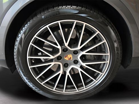 Used 2019 Porsche Cayenne S AWD/4WD image 38