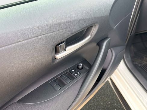 New 2026 Toyota Corolla SE image 18