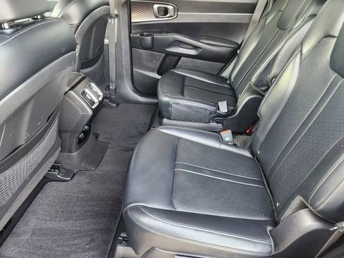 Used 2023 Kia Sorento EX FWD image 30