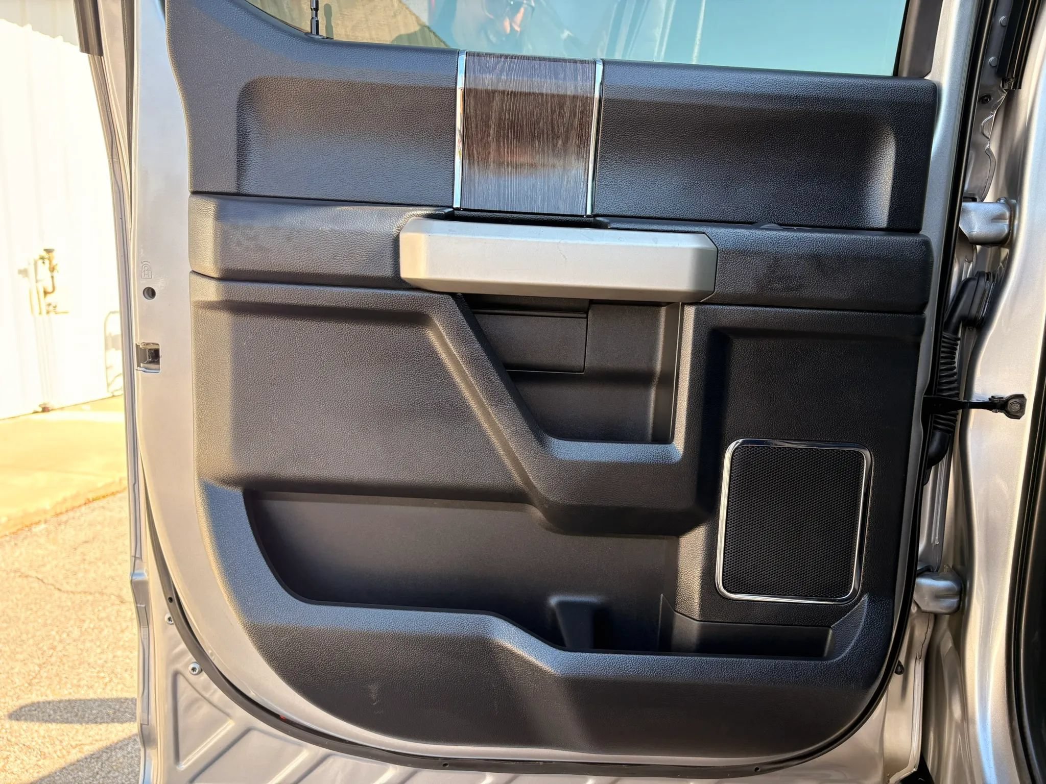 Used 2020 Ford F250 Lariat AWD/4WD image 13