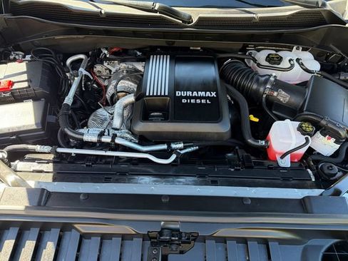Used 2025 Chevrolet Silverado 1500 LT Trail Boss w/ Convenience Package II AWD/4WD image 16