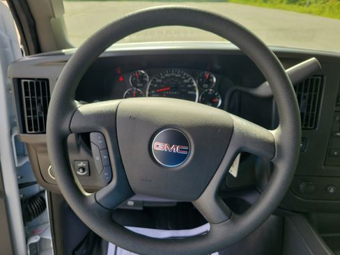 New 2026 GMC Savana 2500 w/ Driver Convenience Package RWD image 20