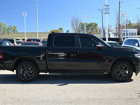 Used 2020 RAM 1500 Limited w/ Black Appearance Package image 17