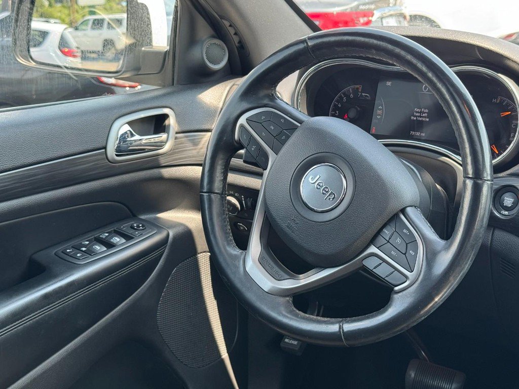 Used 2020 Jeep Grand Cherokee Altitude AWD/4WD image 13