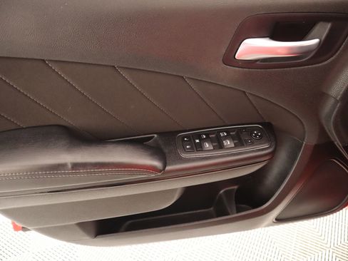 Used 2022 Dodge Charger SXT w/ Blacktop Package image 15