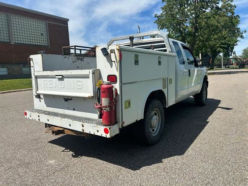 Used 2016 Ford F250 XL w/ Power Equipment Group AWD/4WD image 5