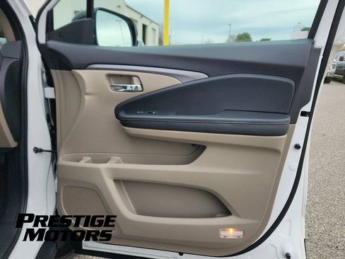 Used 2023 Honda Ridgeline RTL-E image 26