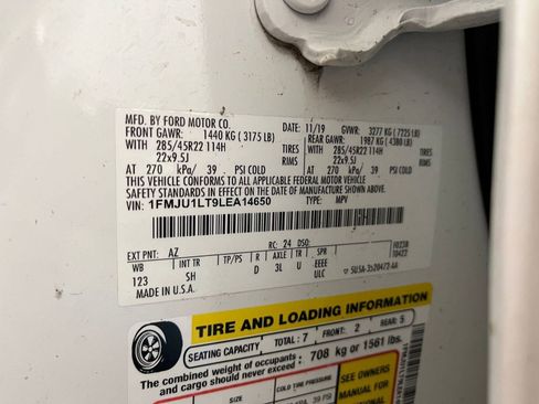 Used 2020 Ford Expedition Platinum image 18