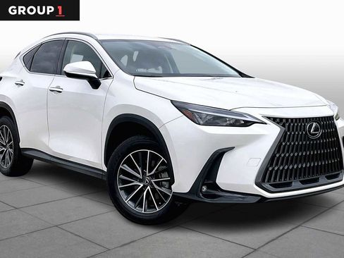 Certified 2024 Lexus NX 250 FWD w/ Towing Package (2000 Lbs) image 3