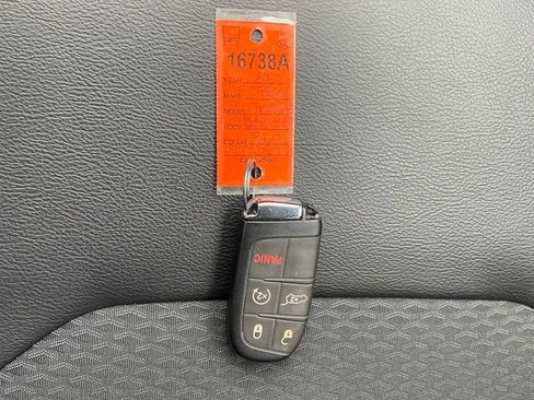 Used 2022 Jeep Compass Latitude w/ Convenience Group image 17