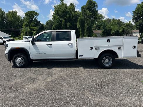 New 2026 GMC Sierra 3500 Pro w/ Convenience Package AWD/4WD image 9